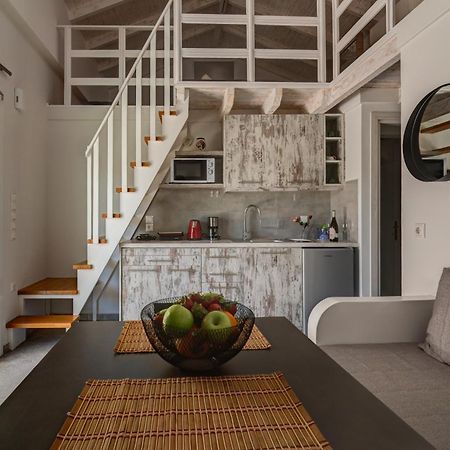 Molos Beachfront Apartments In Diakoptó Kültér fotó