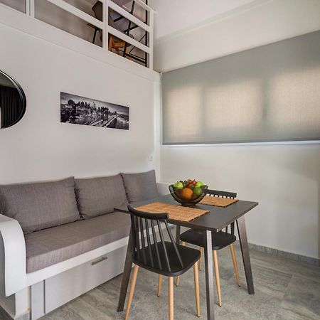 Molos Beachfront Apartments In Diakoptó Kültér fotó