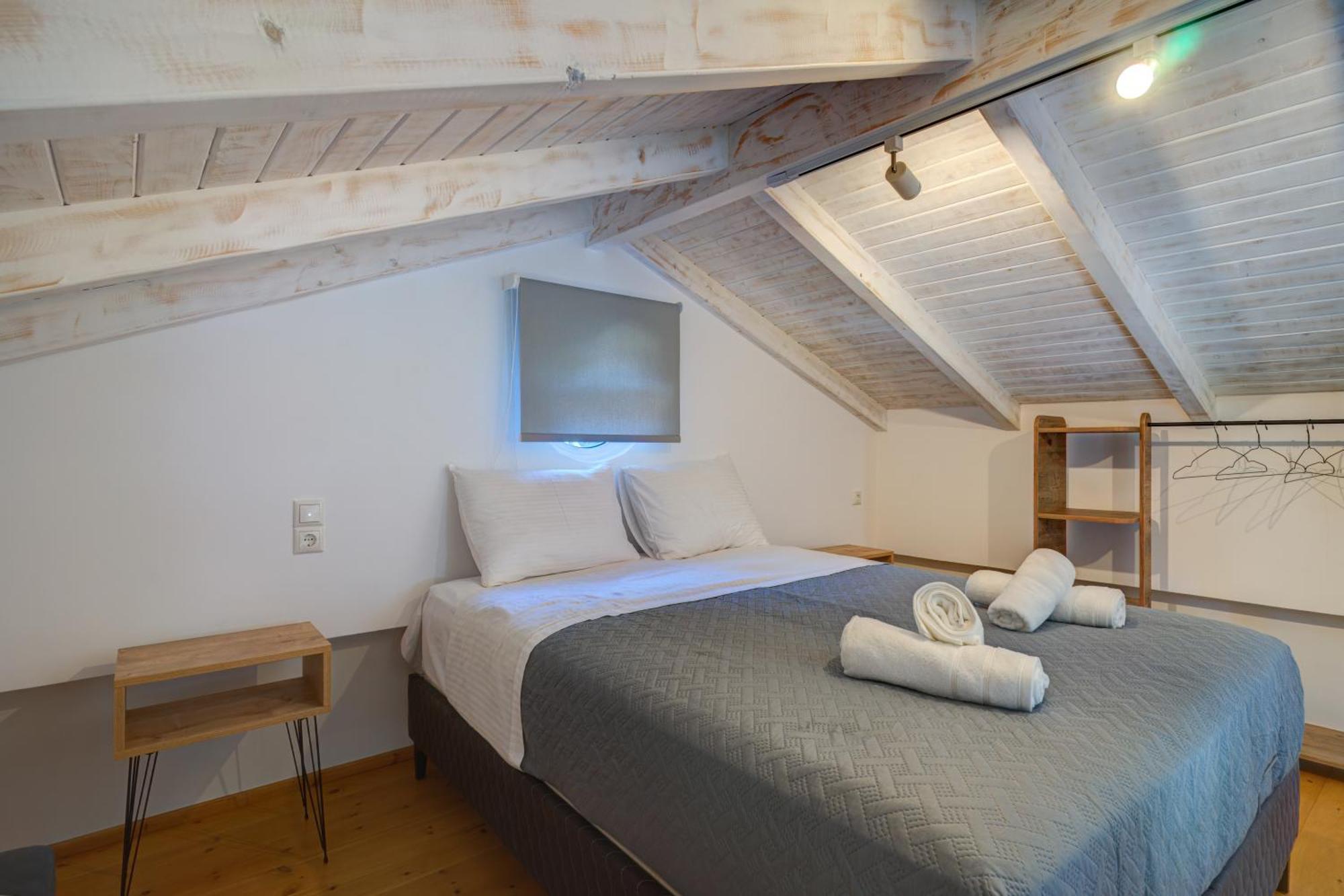 Molos Beachfront Apartments In Diakoptó Kültér fotó