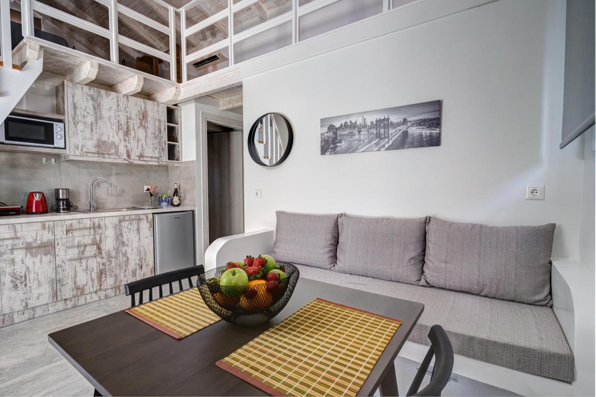 Molos Beachfront Apartments In Diakoptó Kültér fotó