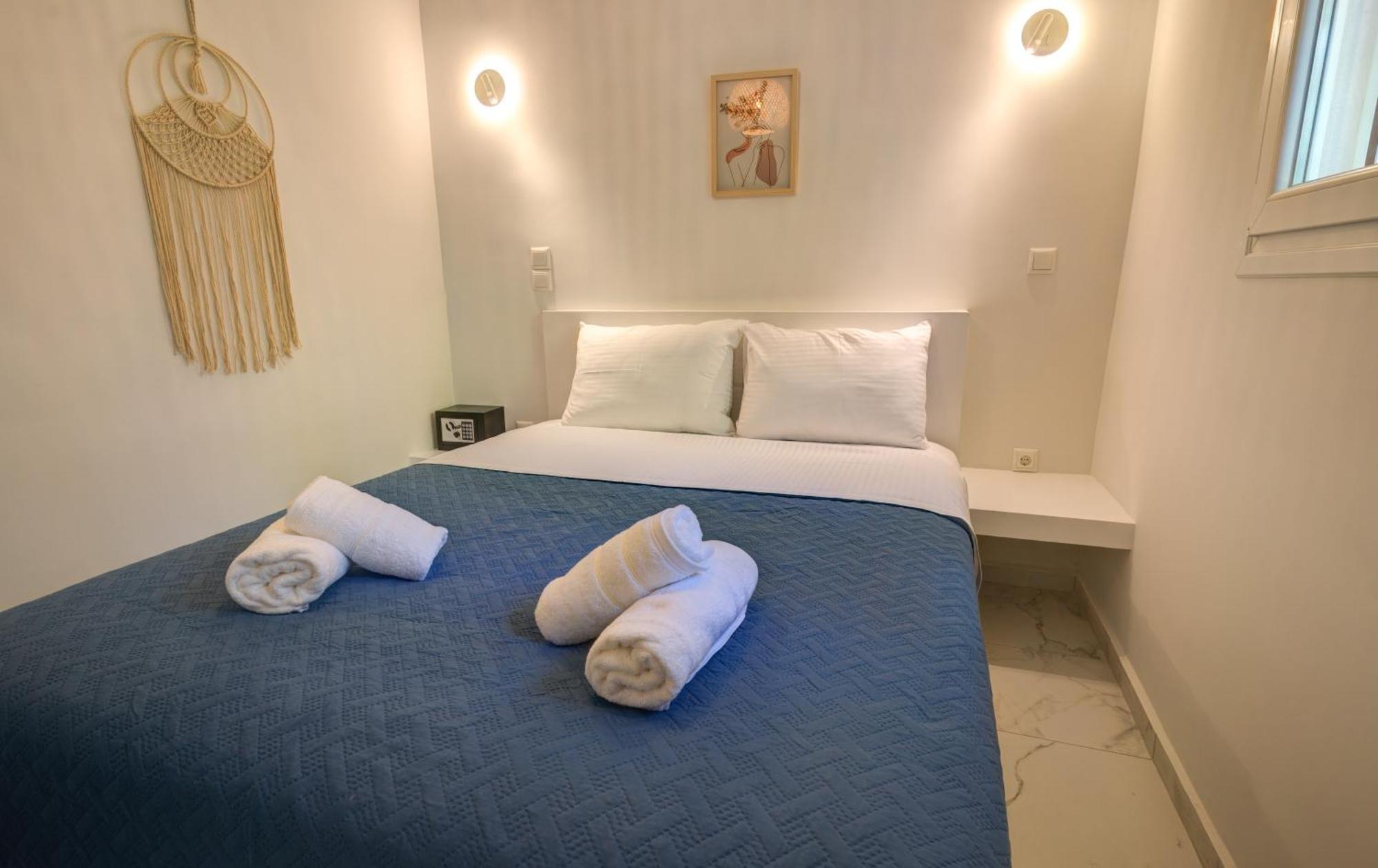 Molos Beachfront Apartments In Diakoptó Kültér fotó