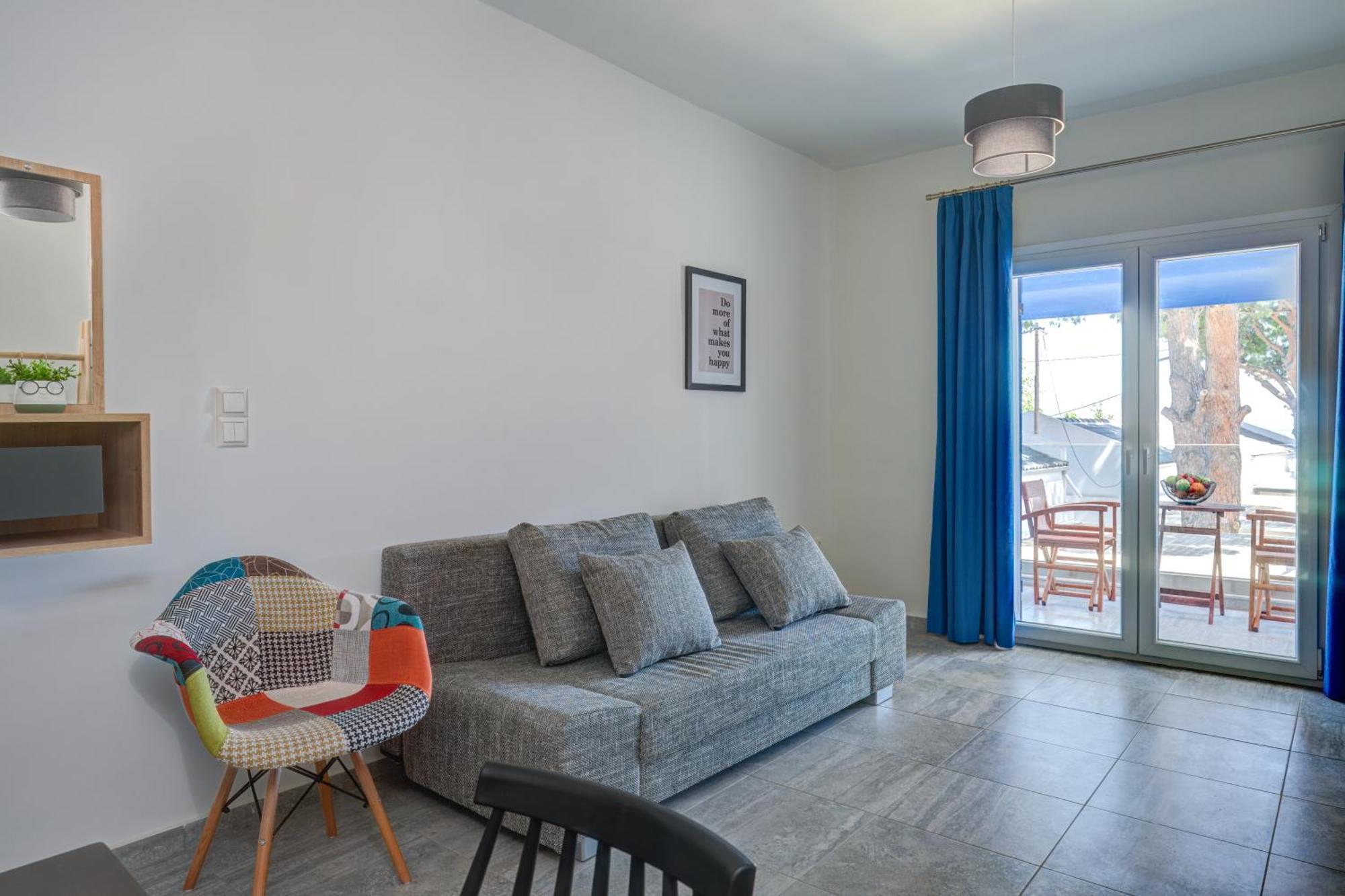 Molos Beachfront Apartments In Diakoptó Kültér fotó